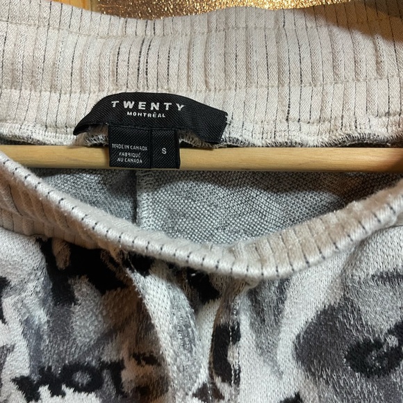 Twenty sweatpants size S - Picture 2 of 2